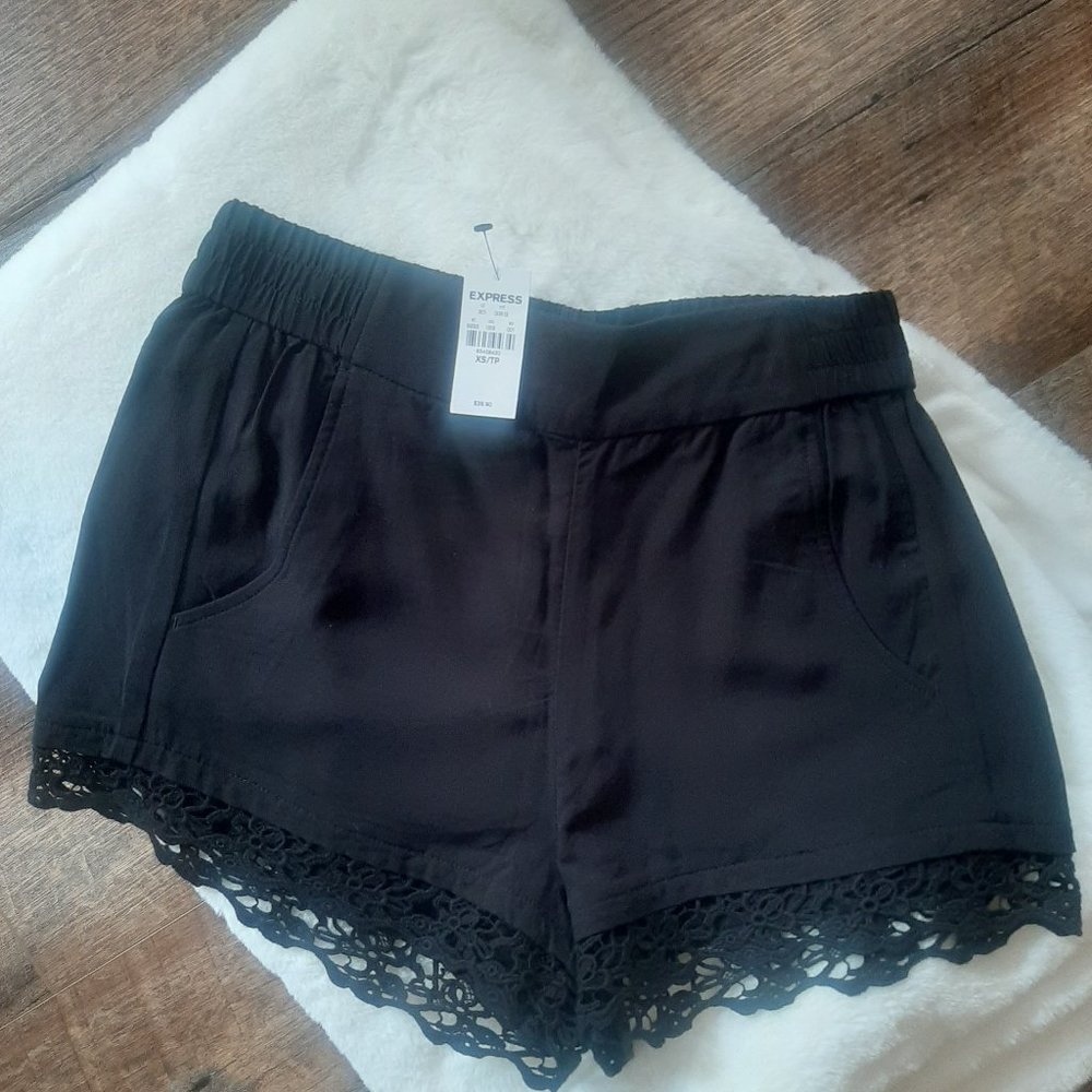 Express Shorts